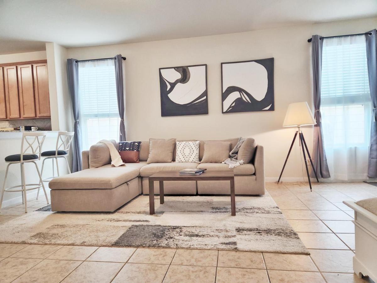 4 Bedroom Home Near Downtown Med Center Nrg Stadium Pearland Skyview Long By Ion Rentals Houston Eksteriør billede