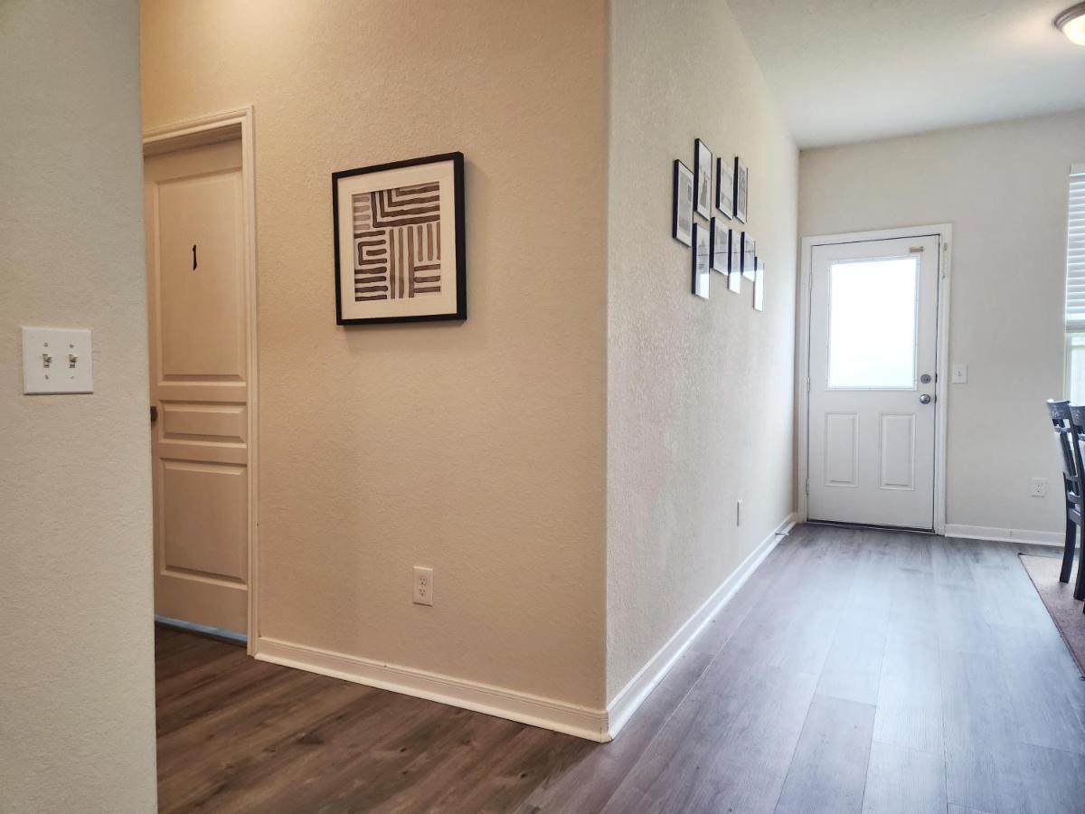 4 Bedroom Home Near Downtown Med Center Nrg Stadium Pearland Skyview Long By Ion Rentals Houston Eksteriør billede