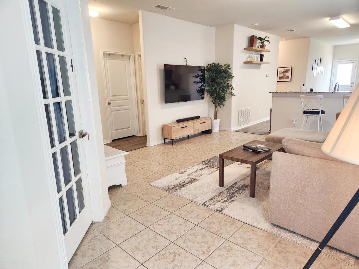 4 Bedroom Home Near Downtown Med Center Nrg Stadium Pearland Skyview Long By Ion Rentals Houston Eksteriør billede