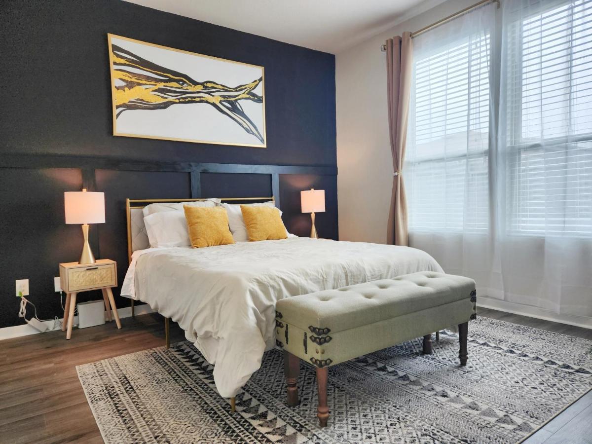 4 Bedroom Home Near Downtown Med Center Nrg Stadium Pearland Skyview Long By Ion Rentals Houston Eksteriør billede