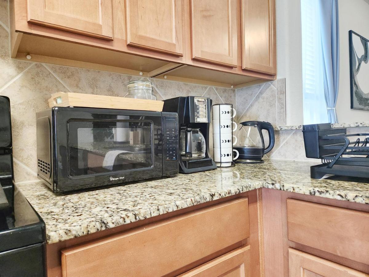 4 Bedroom Home Near Downtown Med Center Nrg Stadium Pearland Skyview Long By Ion Rentals Houston Eksteriør billede