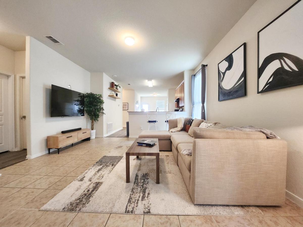 4 Bedroom Home Near Downtown Med Center Nrg Stadium Pearland Skyview Long By Ion Rentals Houston Eksteriør billede